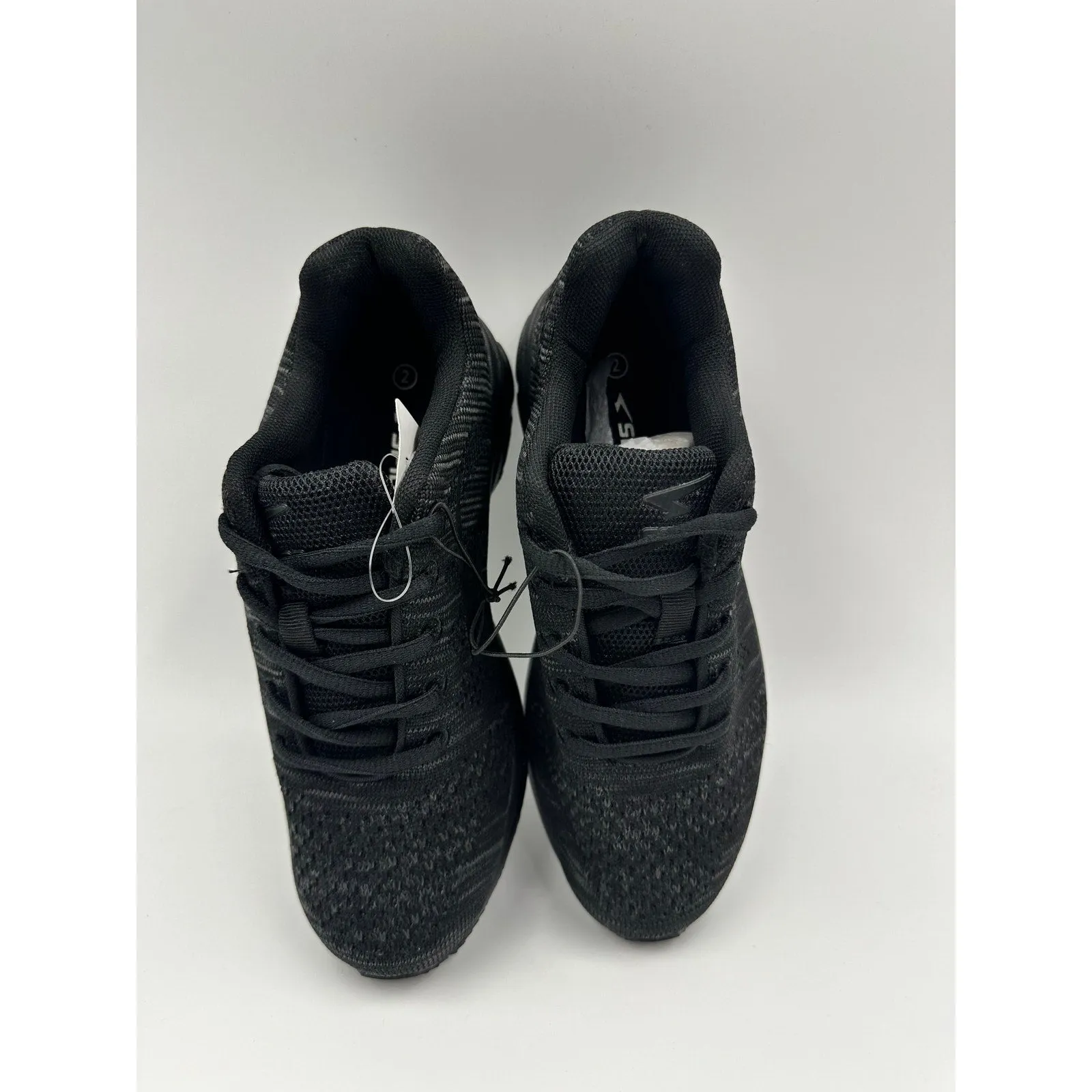 Big Kids/Youth Size 4, Black Low Top Sneaker with Laces and Gray Accents